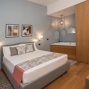 Apartment Likeyourhome, 80 Sq M Luxury With Jacuzzi, In Trastevere District, Rome